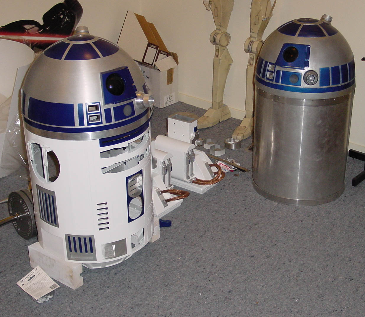 Life-Size R2-D2 Replica (Progress) - Villa Varykino